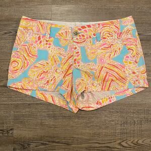 Lilly Pulitzer Women's size 4 100% Cotton Walsh Short in Blue Bikini Fish Print